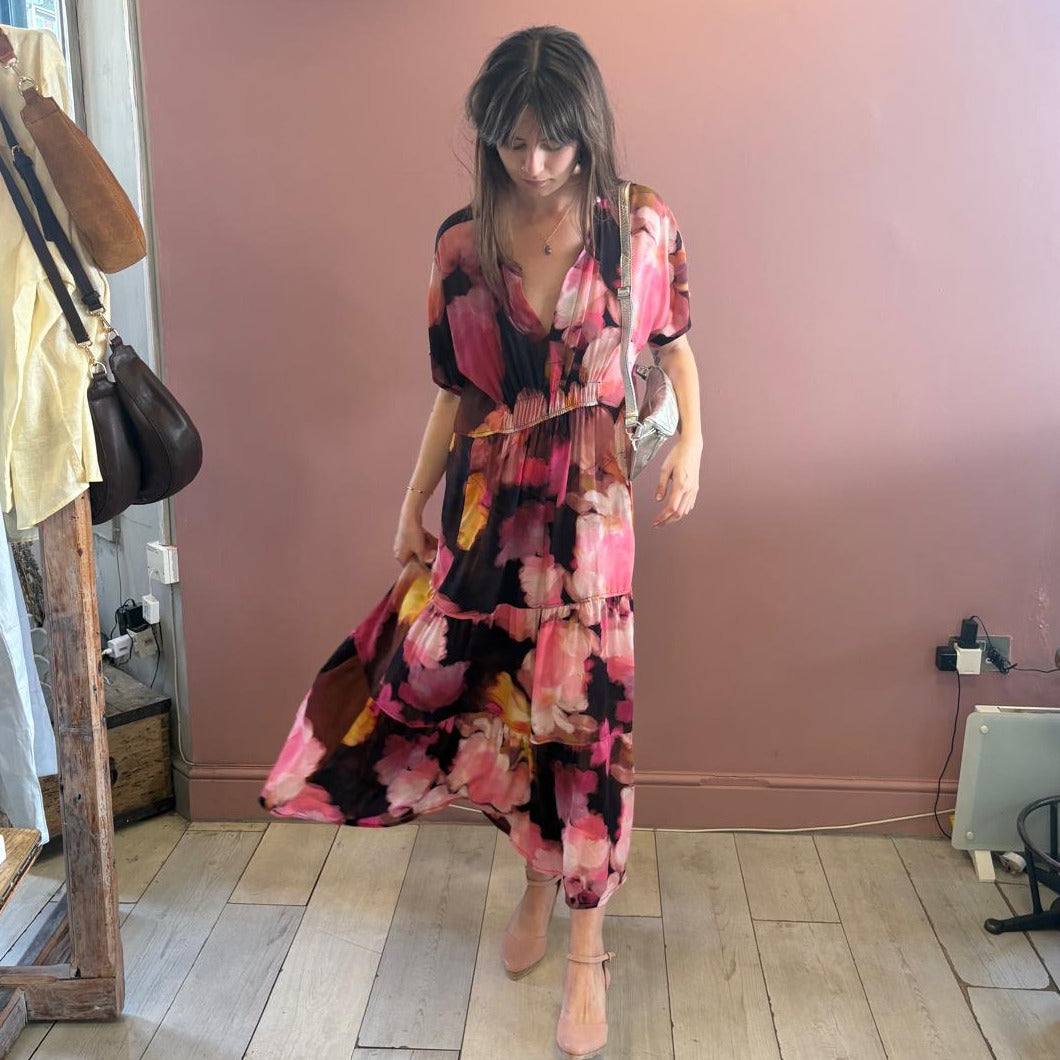 DRESSES