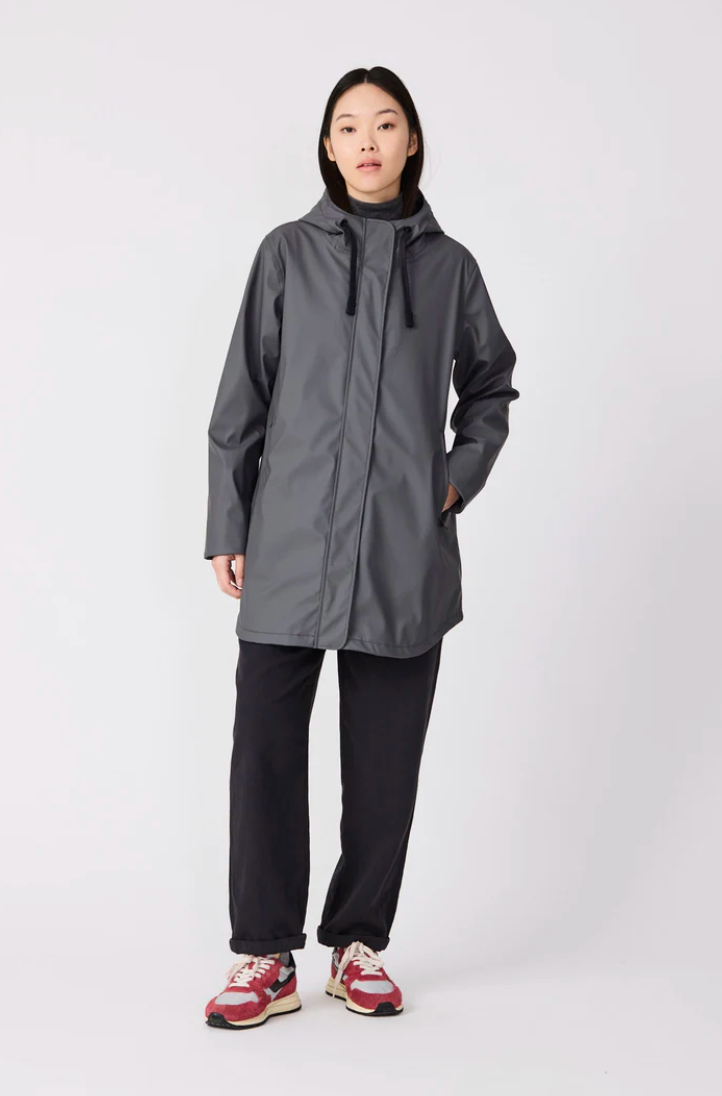 TANTA Snow Coat- Magnet
